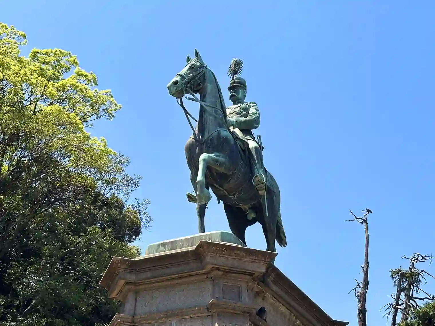 小松宮彰仁親王騎馬像