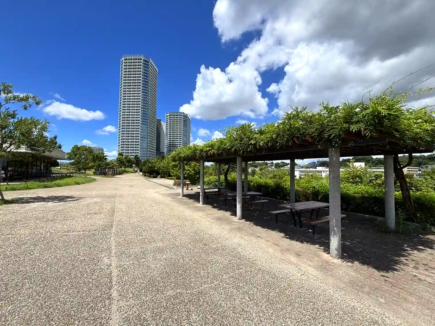 展望広場のパーゴラ