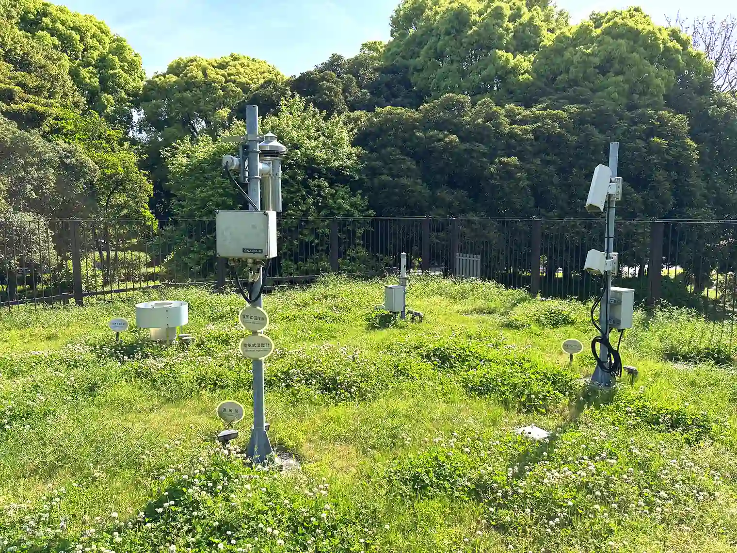 気象観測露場