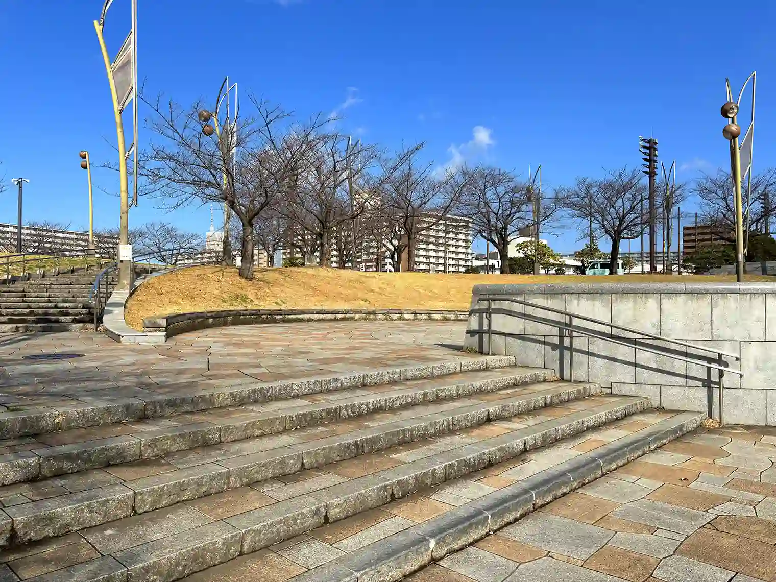 スポーツ公園広場