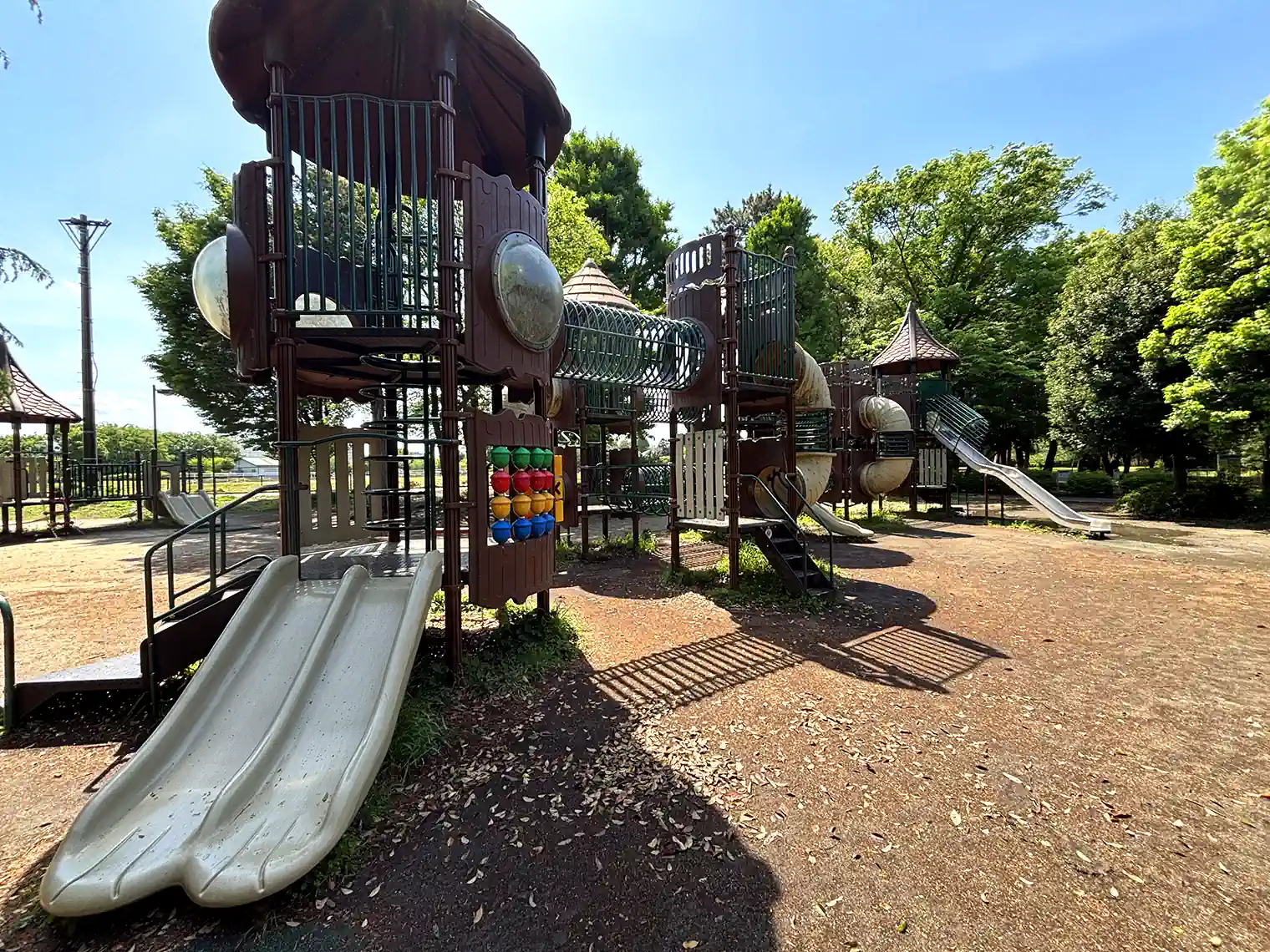 和田堀公園第二競技場の複合遊具