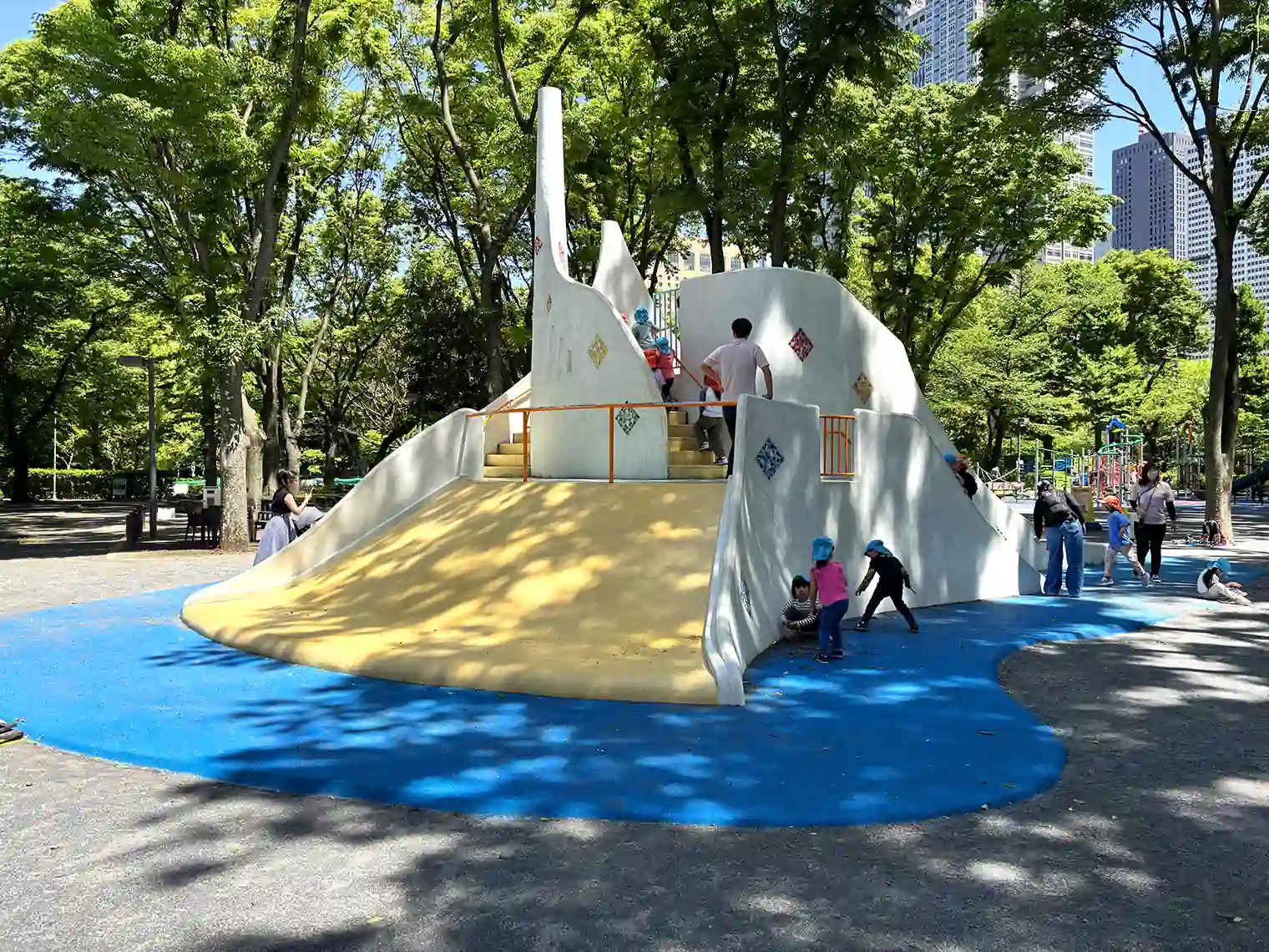 ちびっこ広場