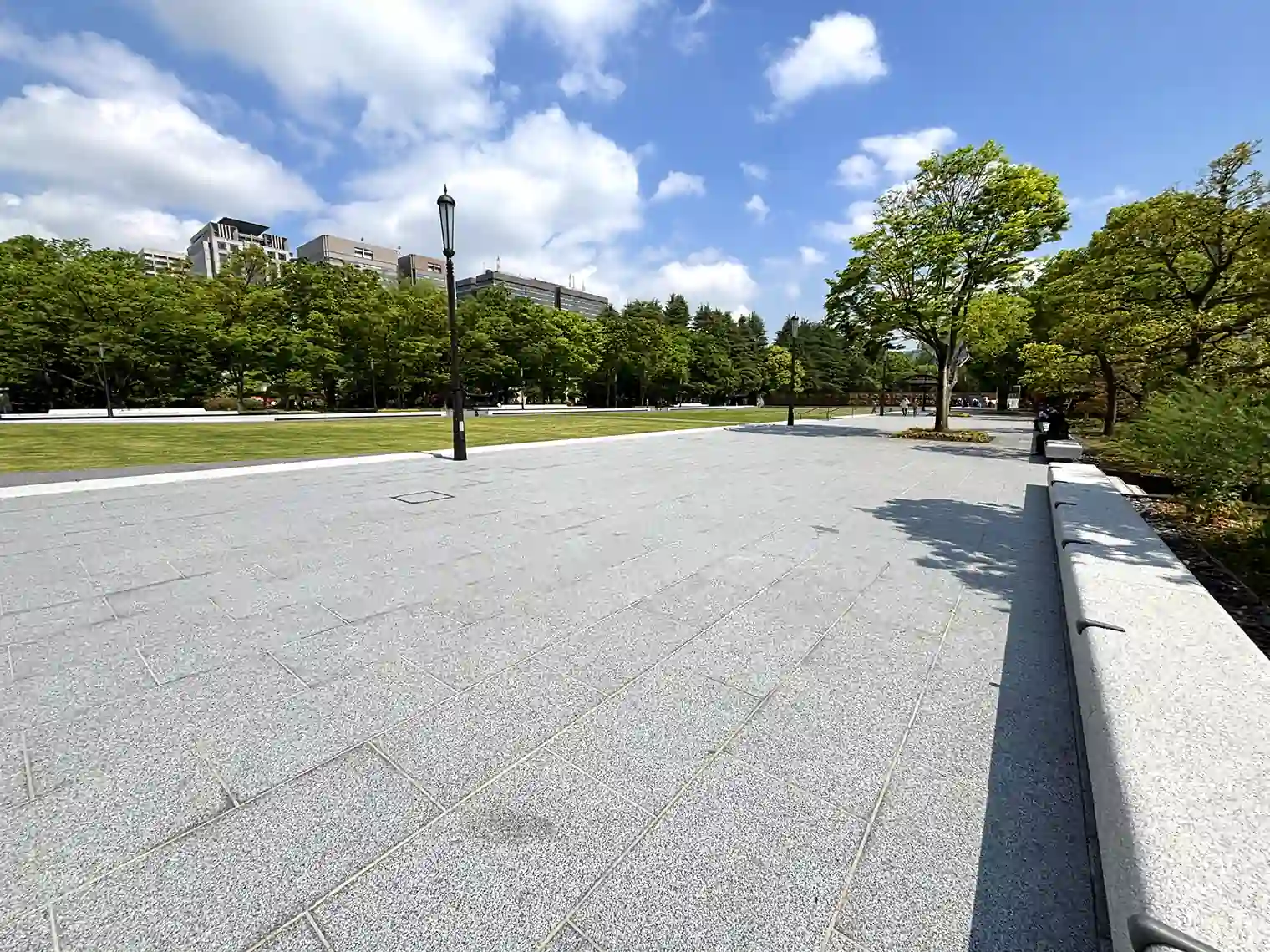 芝庭広場