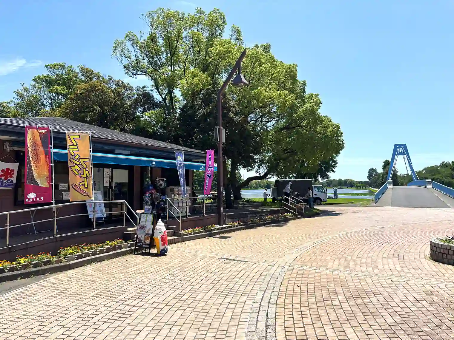 噴水広場の売店
