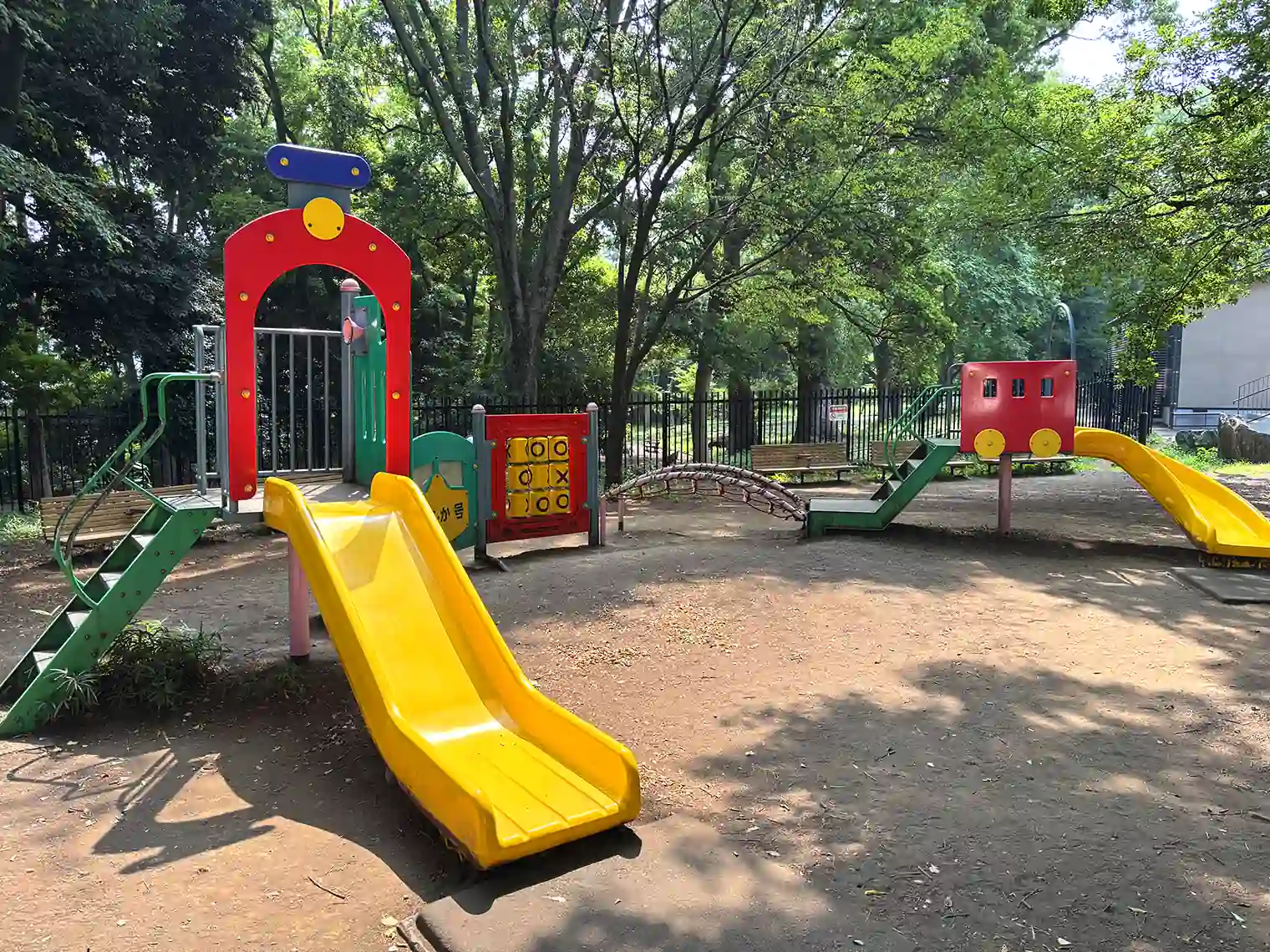 小さな子用の遊具